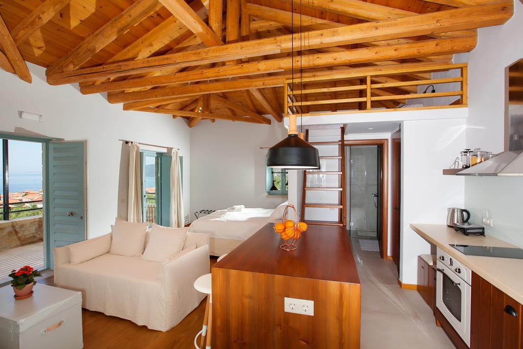 Lithos Guesthouse Kardamili מראה חיצוני תמונה