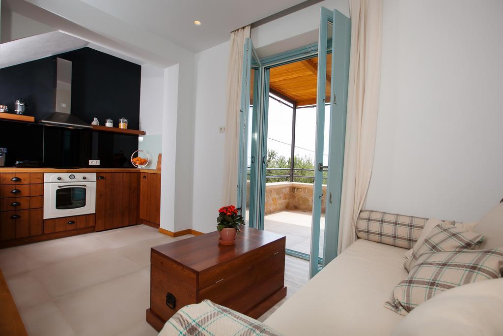 Lithos Guesthouse Kardamili מראה חיצוני תמונה