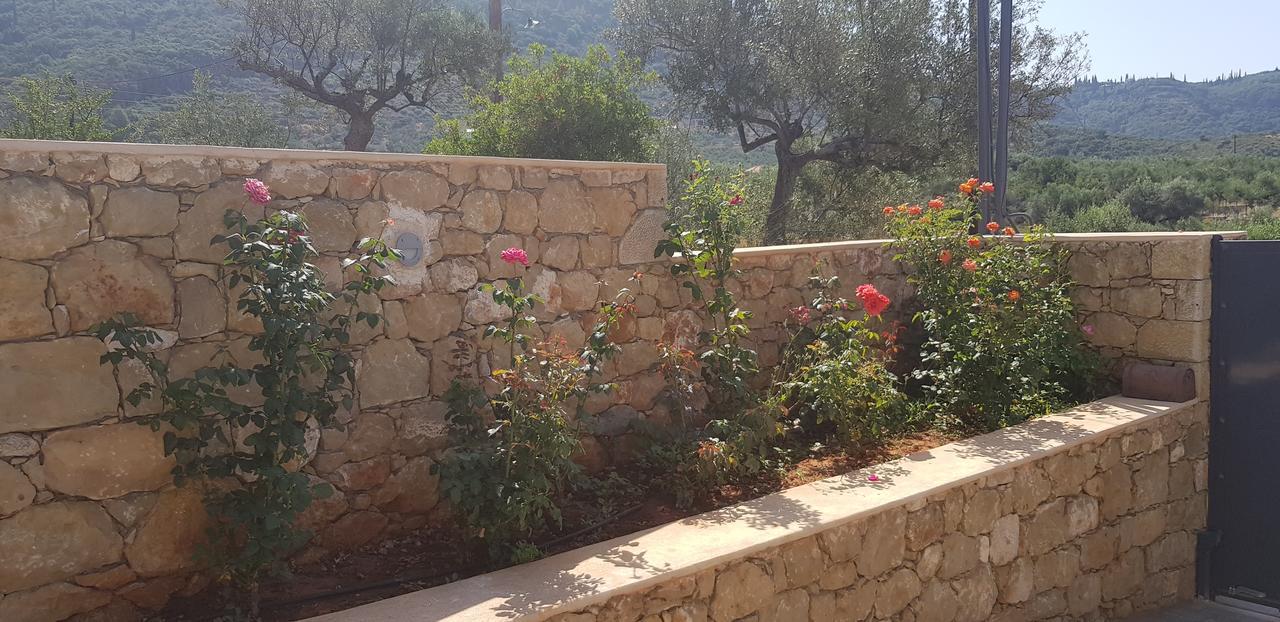 Lithos Guesthouse Kardamili מראה חיצוני תמונה
